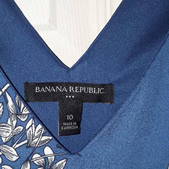 Banana Republic Dress Blue White Floral Pleated 10 - Picture 5 of 6